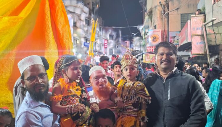 येरवड्यात सर्वधर्म समभावाचा संदेश देत दहीहंडी उत्सव उत्साहात